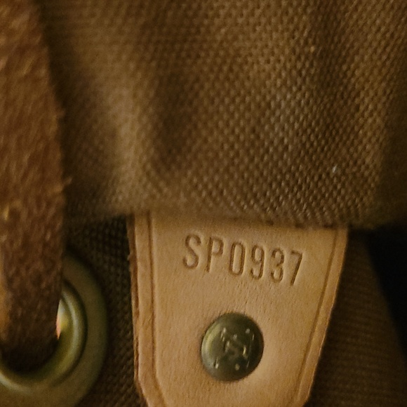 #00160-03550 LOUIS VUITTON MONOGRAM BACKPACK - Picture 3 of 5